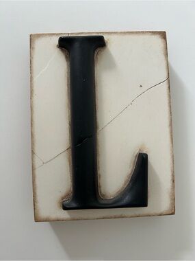 Sid Dickens Black and Cream Memory Block with Crest